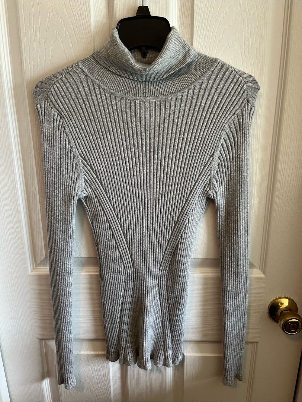 EUC Gray Lane Bryant Ribbed Sparkly Cowl Neck Sweater size 14/16